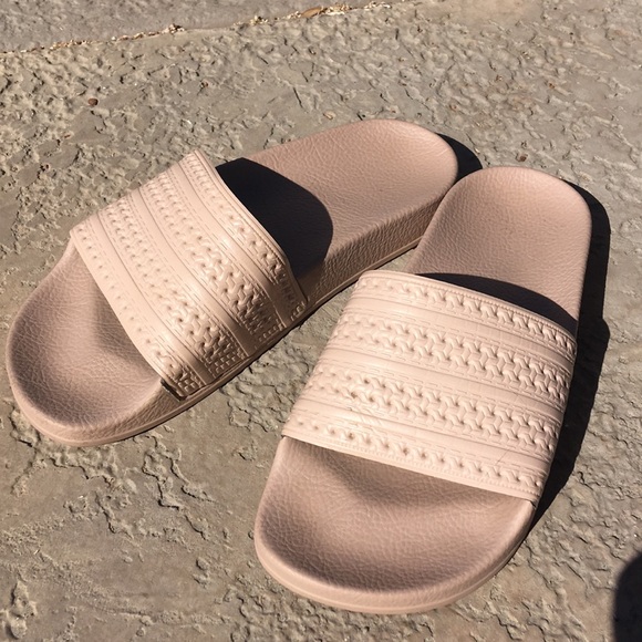 adidas adilette beige